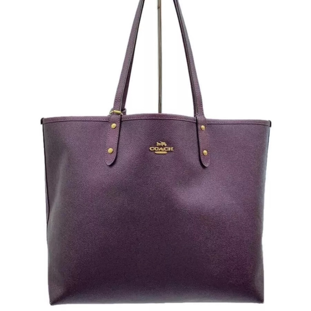 Is Purple Your Passion?? This REVERSIBLE COACH Tote Bag Belongs In Your Closet